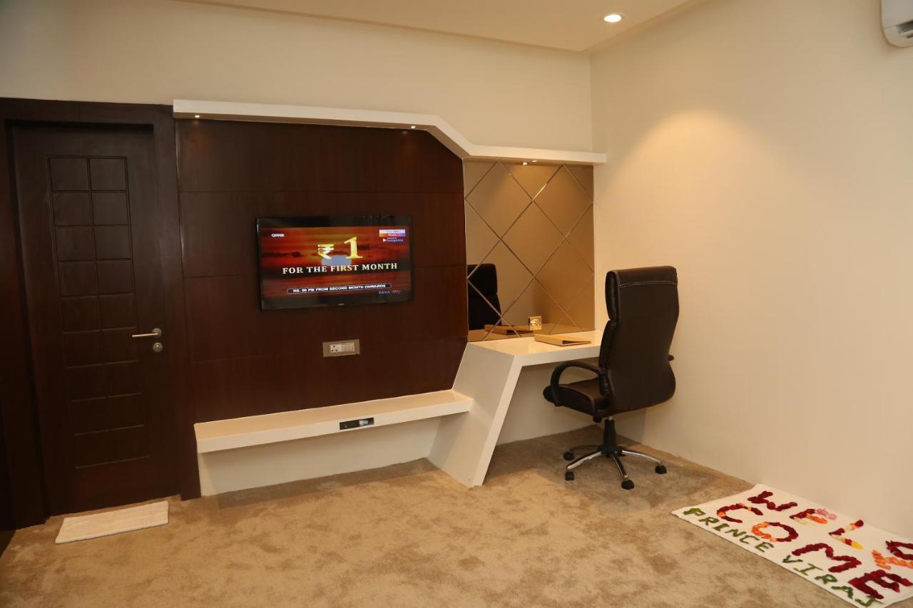 Hotel Prince Viraj Dzsabalpur Kültér fotó