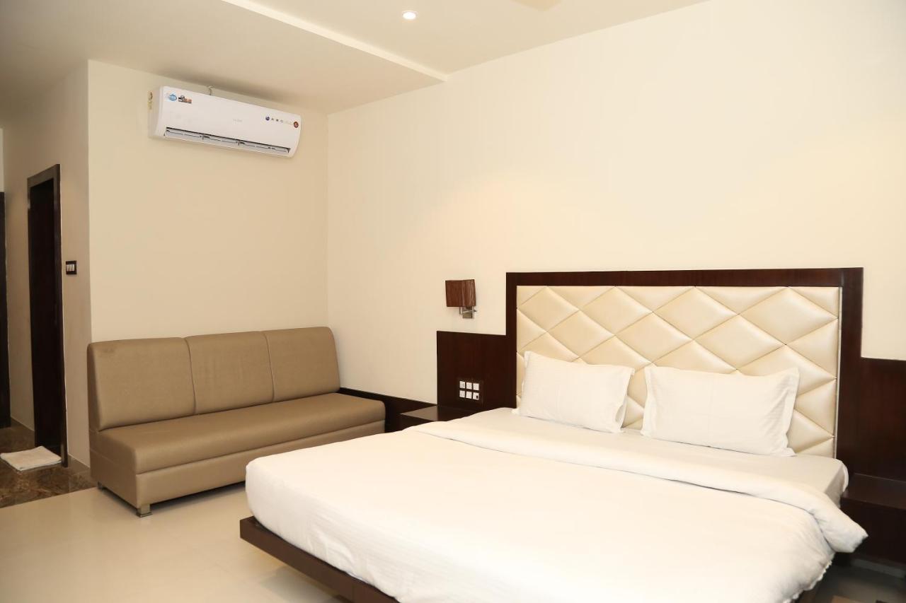 Hotel Prince Viraj Dzsabalpur Kültér fotó